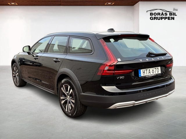 Volvo V90 Cross Country 2022 – bild 2