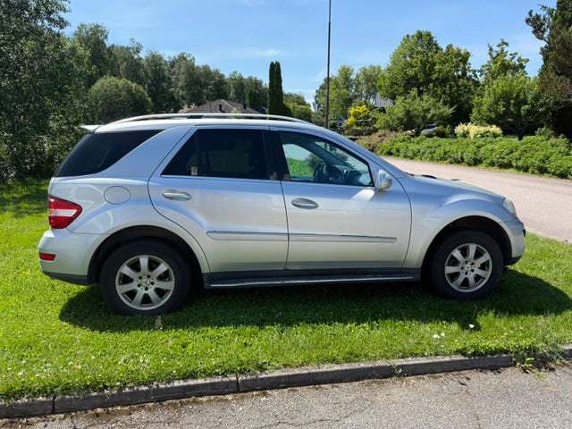 Mercedes-Benz ML350 2010