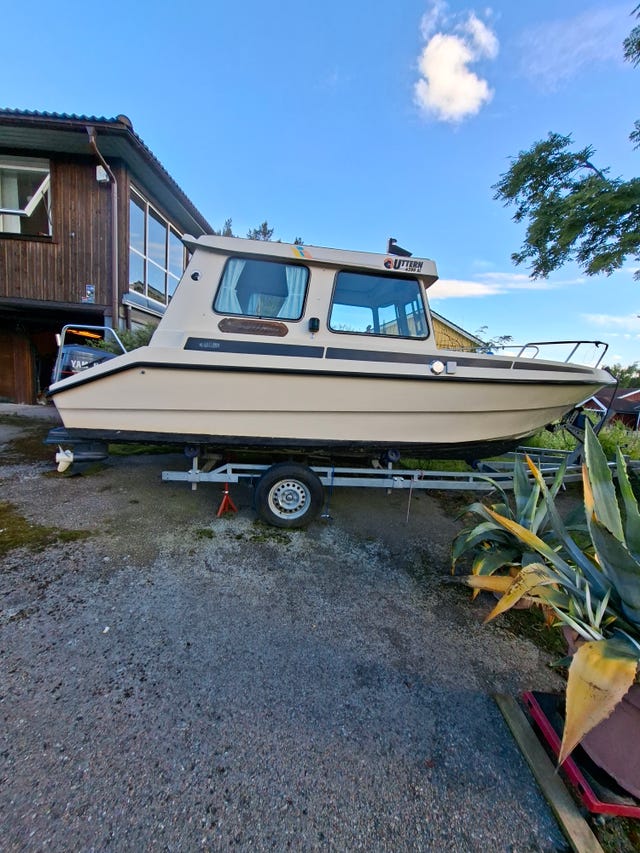 Uttern 6200ac