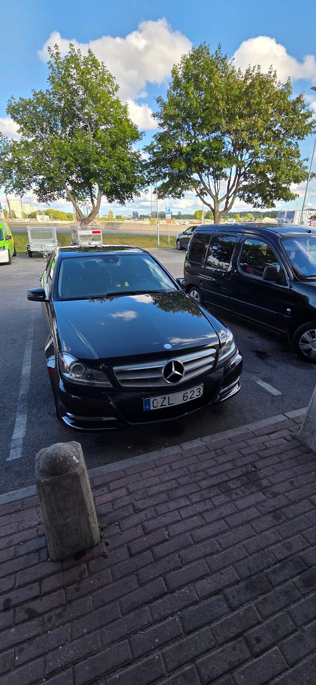 Mercedes-Benz C220 2013 – bild 4