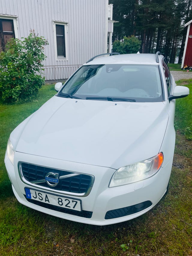Volvo V70 2013