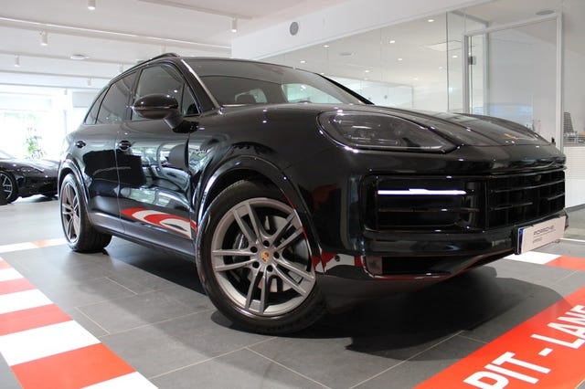 Porsche Cayenne 2025