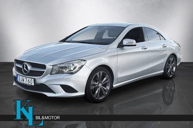 Mercedes-Benz CLA 220 2015