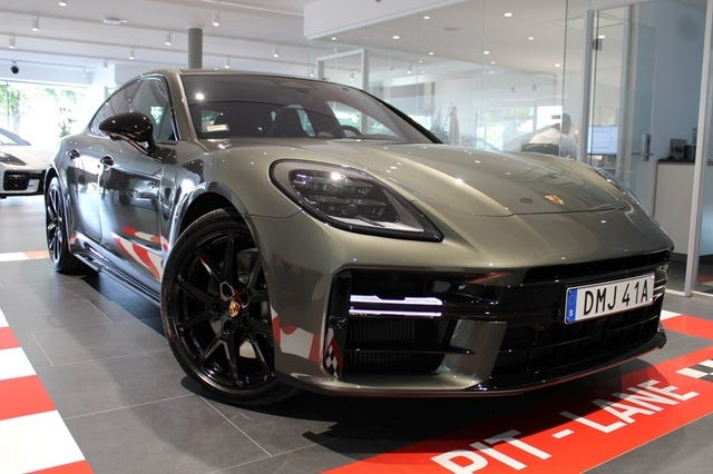 Porsche Panamera 4 2026