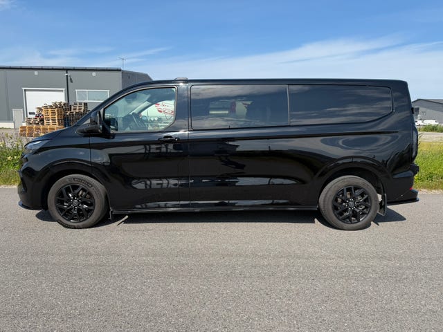 Ford Transit Custom 2025