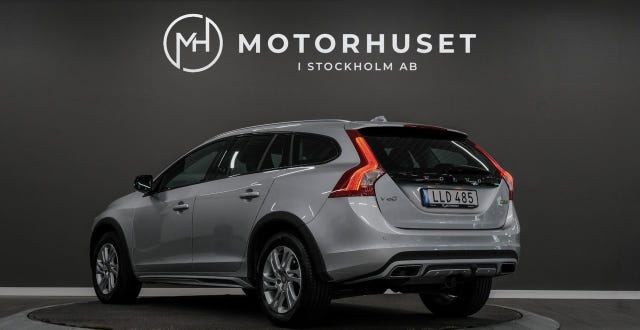 Volvo V60 Cross Country 2018 – bild 4