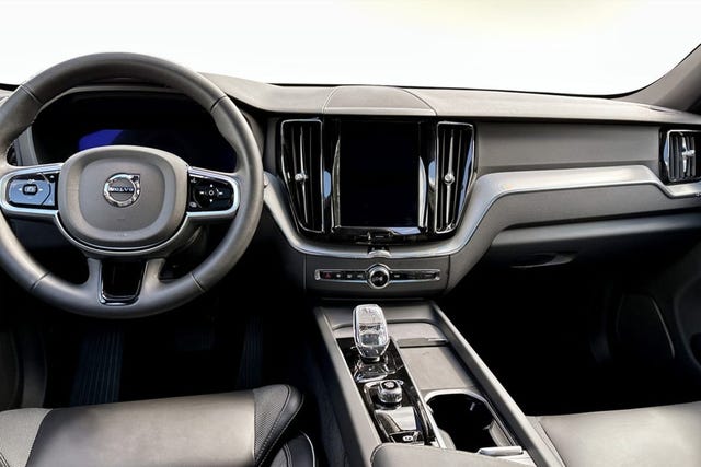 Volvo XC60 2025 – bild 4
