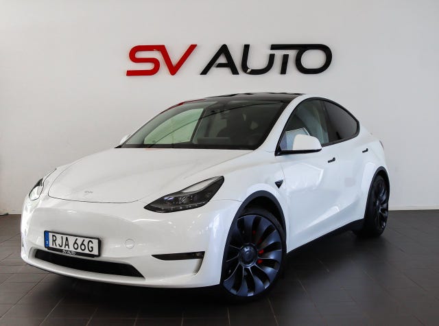 Tesla Model Y 2024