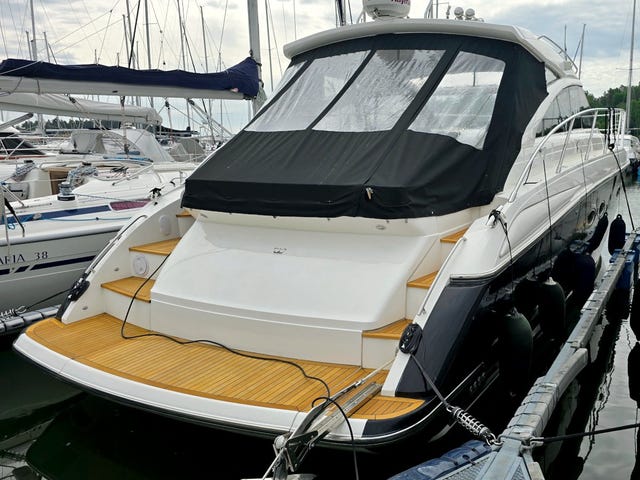 Princess V45 Volvo Penta D6-370 EVC 2010 Joystick control