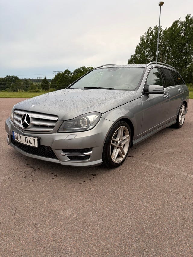 Mercedes-Benz C250 2013