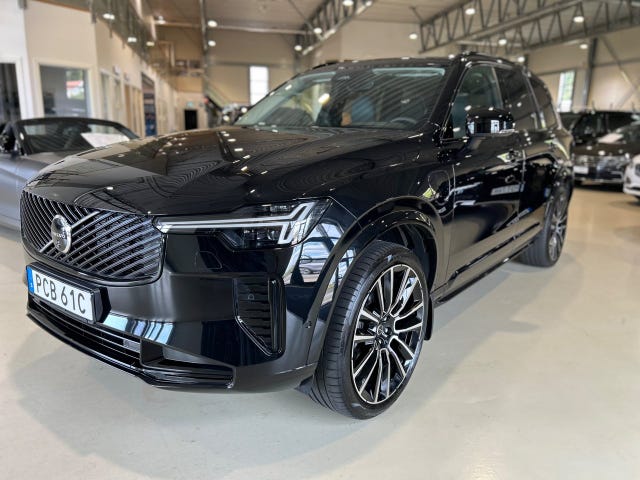 Volvo XC90 2025