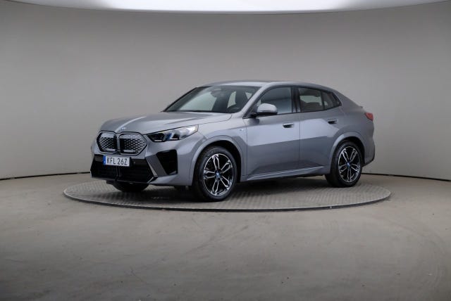 BMW iX2 2025