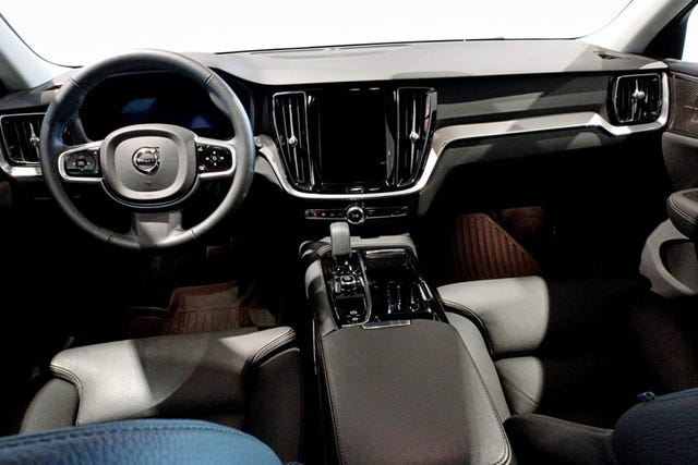 Volvo V60 2025 – bild 4