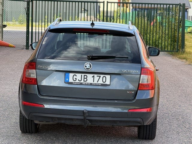 Skoda Octavia — bild 4 av 9