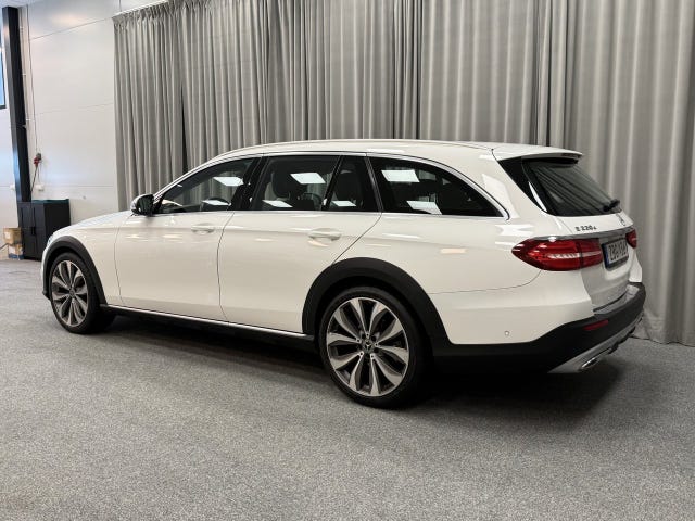 Mercedes-Benz E220 d 2019 – bild 3
