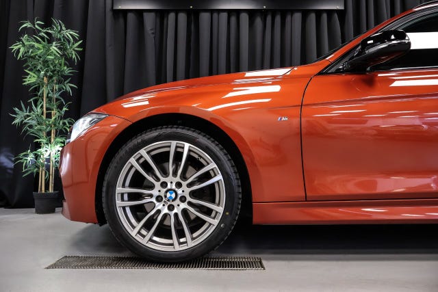 BMW 330d 2018 – bild 4