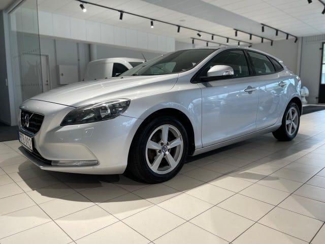 Volvo V40 2014