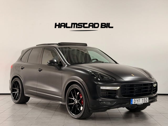 Porsche Cayenne GTS 2016