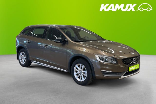 Volvo V60 Cross Country 2016