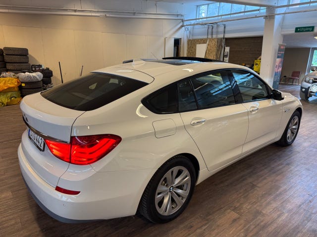 BMW 530d 2011 – bild 3