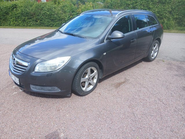 Opel Insignia 2011
