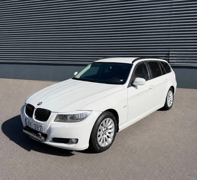 BMW 318d 2011