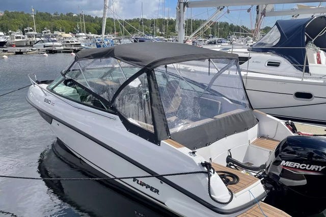 Flipper 650 DC / Mercury 200 hk / 2021 / FÅ TIMMAR!