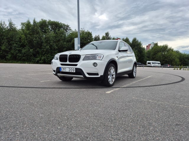BMW X3 2012