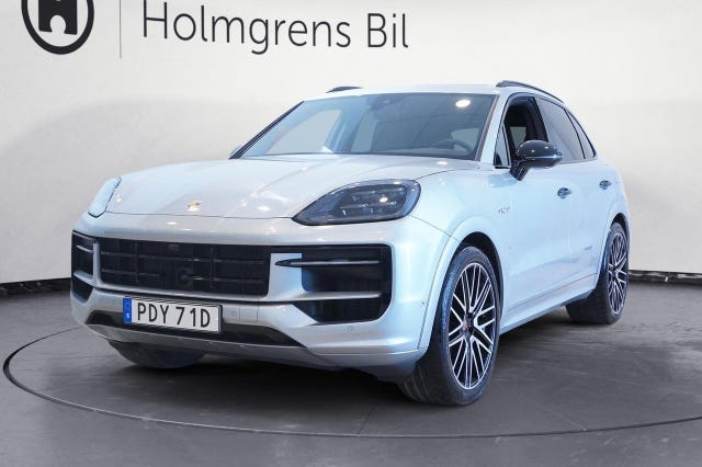 Porsche Cayenne 2025