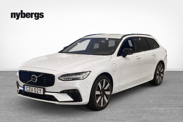 Volvo V90 2025