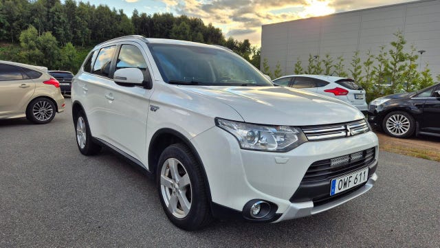 Mitsubishi Outlander 2015