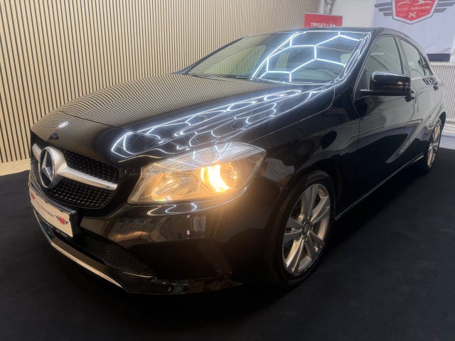 Mercedes-Benz A180 2017