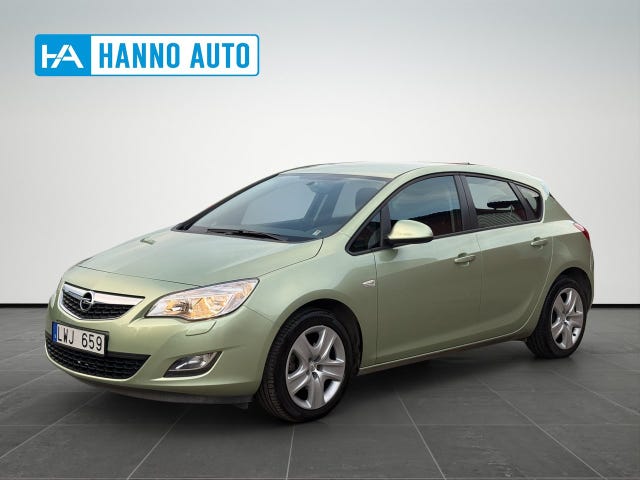 Opel Astra 2011