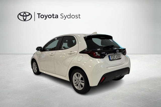 Toyota Yaris 2024 – bild 2