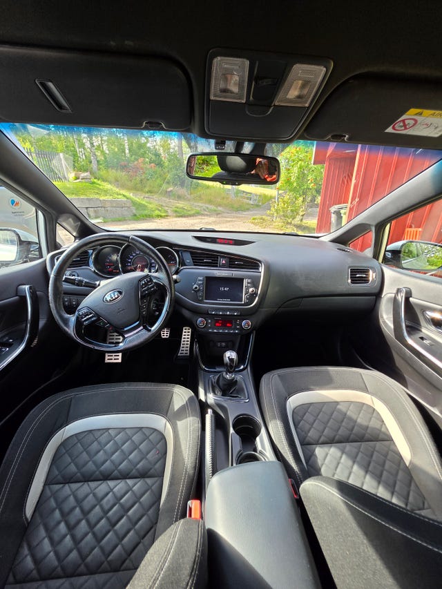 Kia Ceed 2016 – bild 3