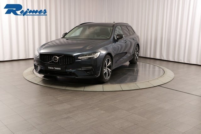 Volvo V90 2023