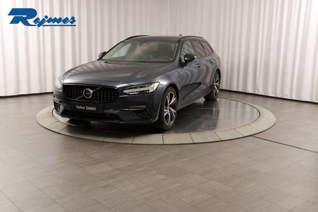 Volvo V90 2023