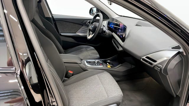 BMW 120 2026 – bild 3