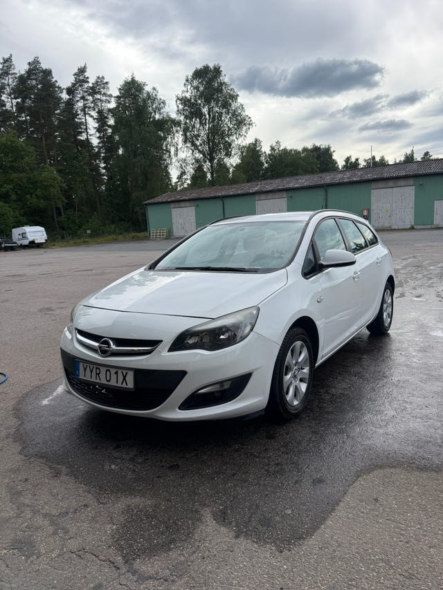 Opel Astra 2015