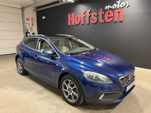 Volvo V40 Cross Country 2015