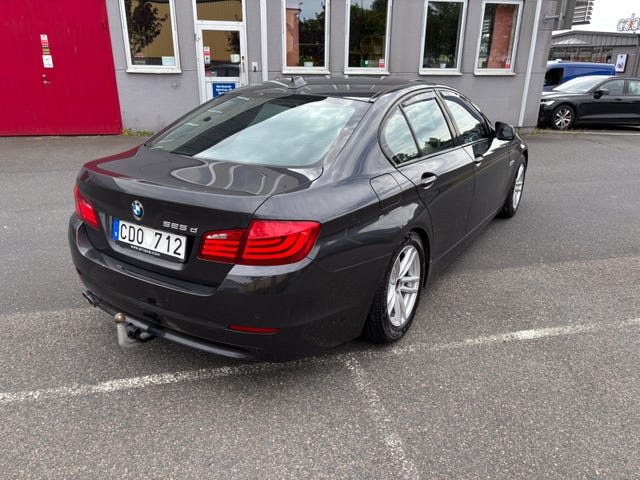BMW 525d 2011 – bild 2