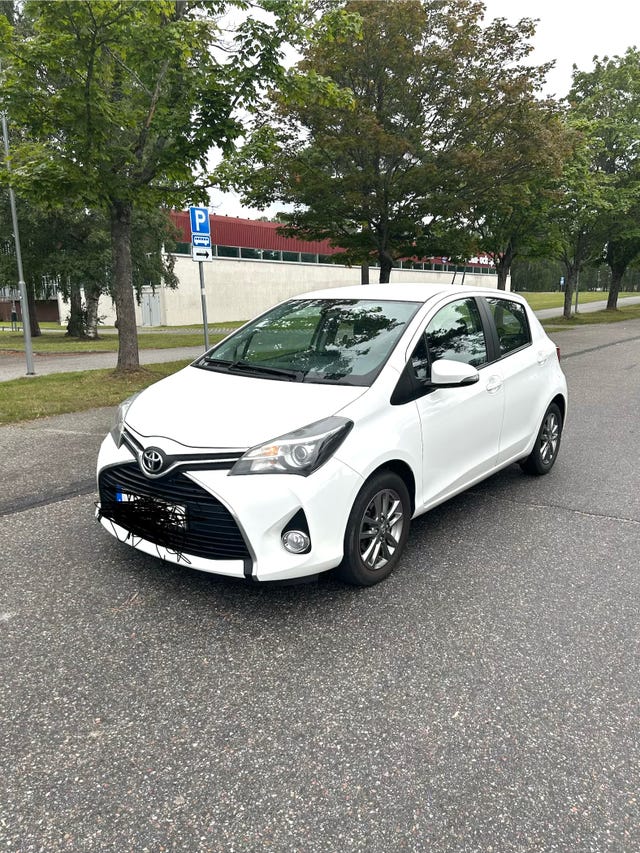 Toyota Yaris 2016