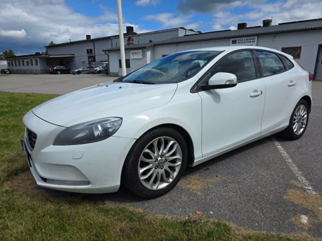 Volvo V40 2015