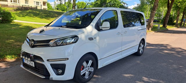 Toyota Proace Verso 2016