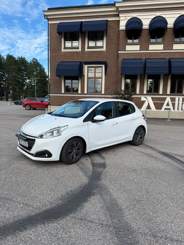 Peugeot 208 2017