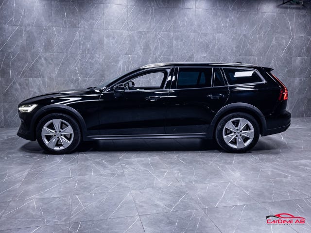 Volvo V60 Cross Country 2019 – bild 4
