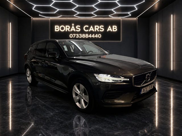 Volvo V60 Cross Country 2022