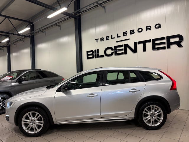 Volvo V60 Cross Country 2016 – bild 3