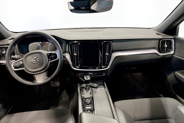 Volvo V60 Cross Country 2019 – bild 4