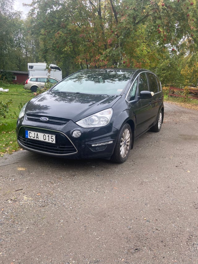 Ford S-MAX 2012